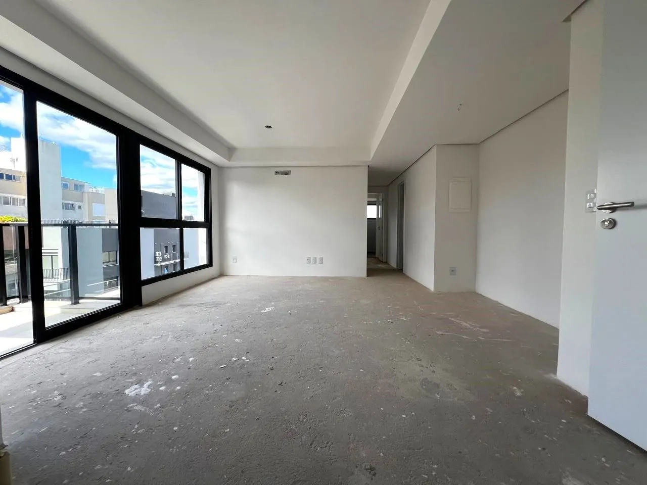 Imagem Excelente apartamento 2 dormitórios com sacada e vaga coberta no Petrópolis