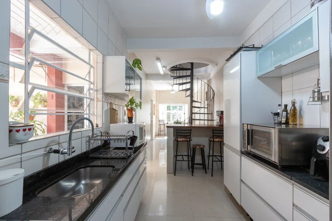 Imagem Sobrado para Venda - 150m², 3 dormitórios, sendo 1 suites, 1 vaga - Morro Santana