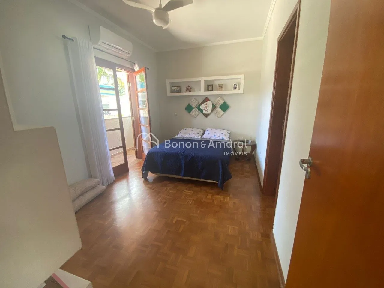 Imagem Casa em condomínio para venda em Valinhos S.P.