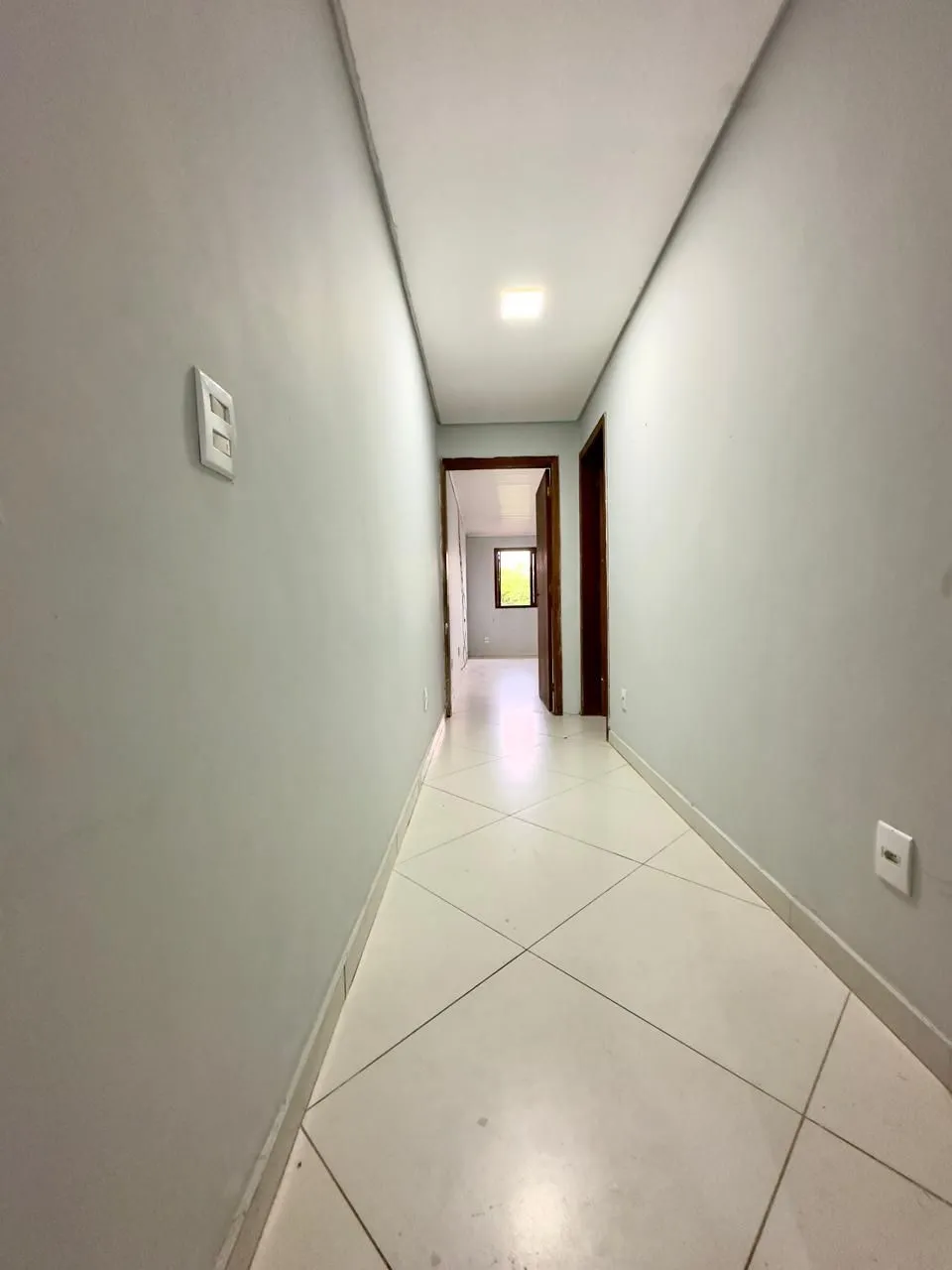 Imagem CASA DE DOIS QUARTOS COM PISCINA NO BAIRRO PONTA GROSSA