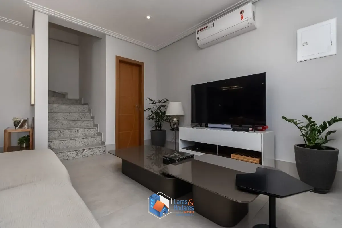 Imagem Casa para venda em Parque São Domingos com 3 quartos, sendo 3 suítes, 183m²
