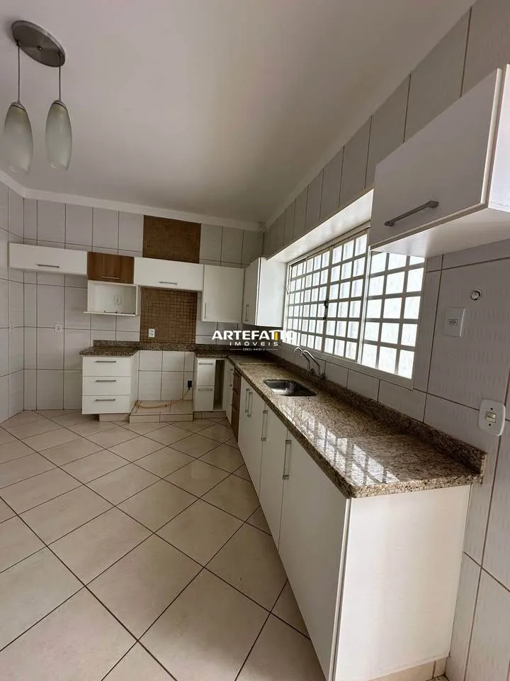 Imagem Casa com 3 dormitórios no bairro Colina do Espraiado