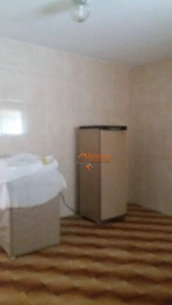 Imagem Casa com 3 dormitórios à venda, 200 m² por R$ 360.000,00 - Jardim Novo Portugal - Guarulhos/SP