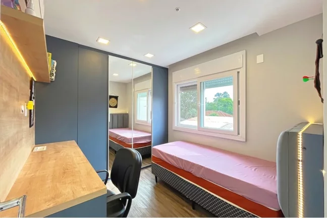 Imagem Casa em Condomínio para venda no bairro Vila Nova em Porto Alegre