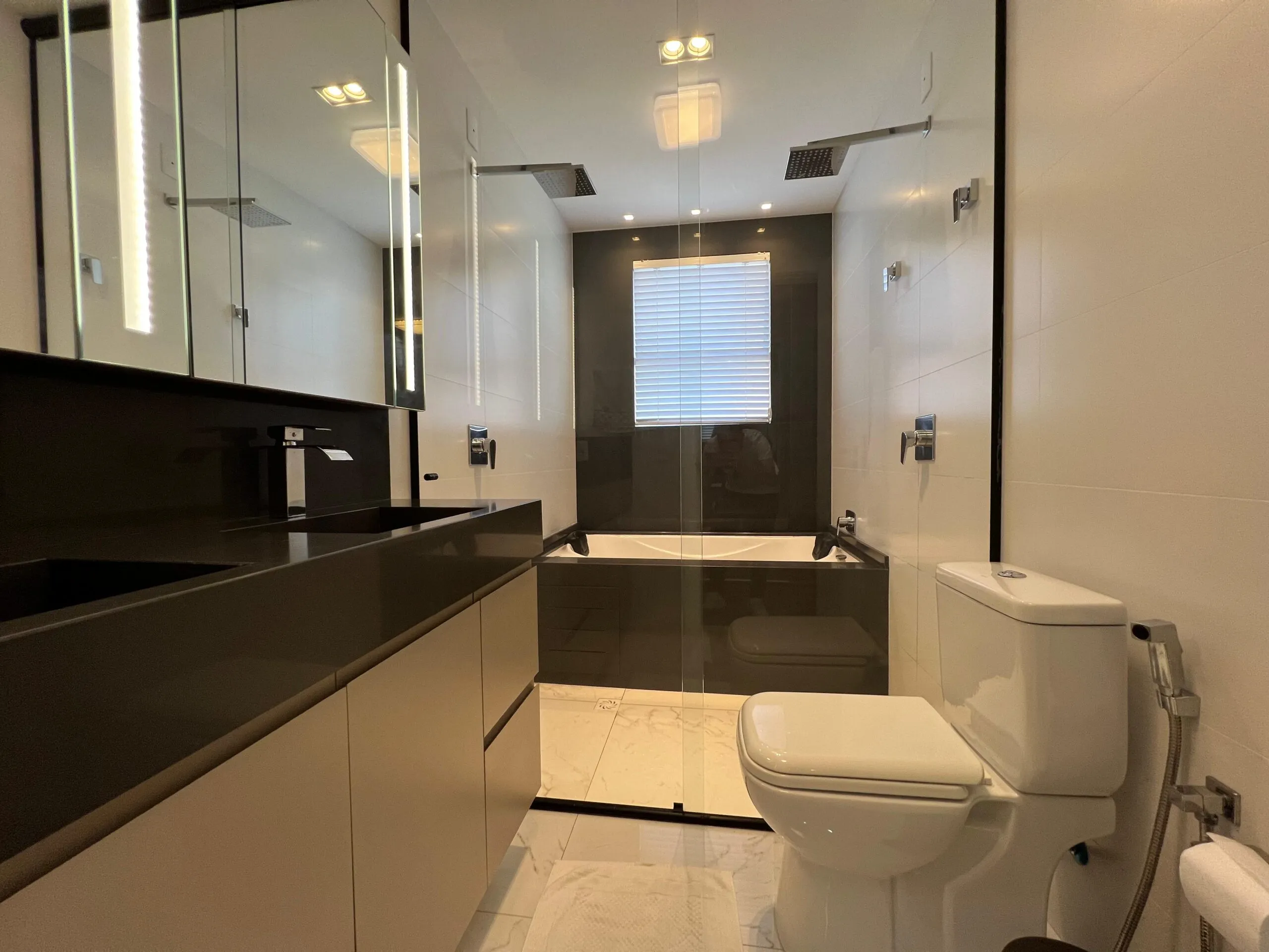 Imagem Apartamento à venda com 260m2 por R$ 4.200.000,00