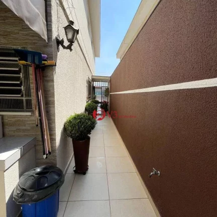 Imagem Sobrado a venda no Jardim Eliane 3 Dormitórios, 2 Vagas, 150 m