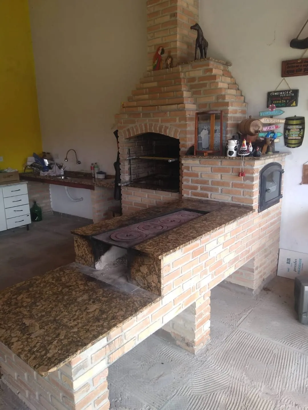 Imagem Chácara à venda 2 Quartos, 2 Suites, 3 Vagas, 1350M², Mandú, Pindamonhangaba - SP