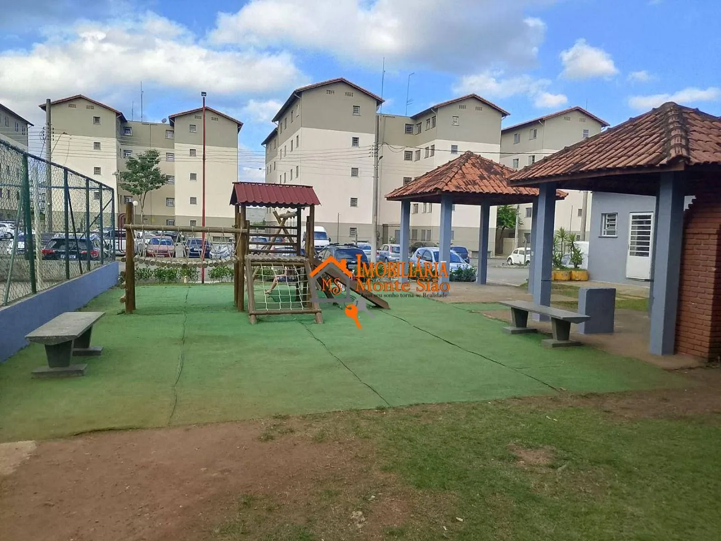 Imagem Apartamento com 2 dormitórios à venda, 50 m² por R$ 192.000 - Vila Rio de Janeiro - Guarulhos/SP