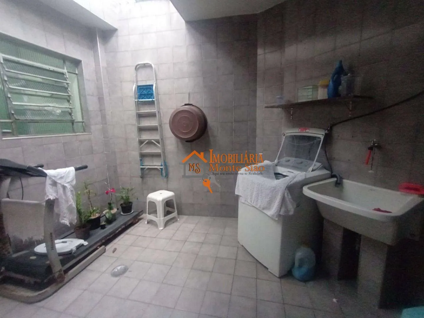 Imagem Casa com 2 dormitórios à venda, 250 m² por R$ 450.000,00 - Jardim Beirute - Guarulhos/SP