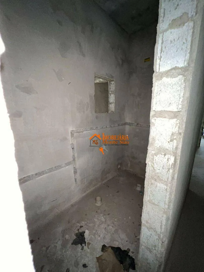 Imagem Casa com 4 dormitórios à venda, 400 m² por R$ 660.000,00 - Cidade Soberana - Guarulhos/SP