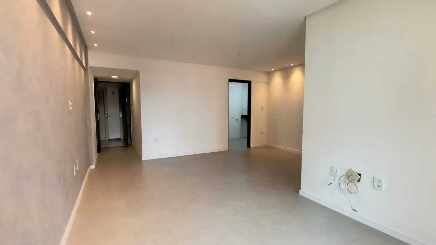 Imagem Apartamento para Venda em Maceió, Jatiúca, 3 dormitórios, 1 suíte, 3 banheiros, 2 vagas