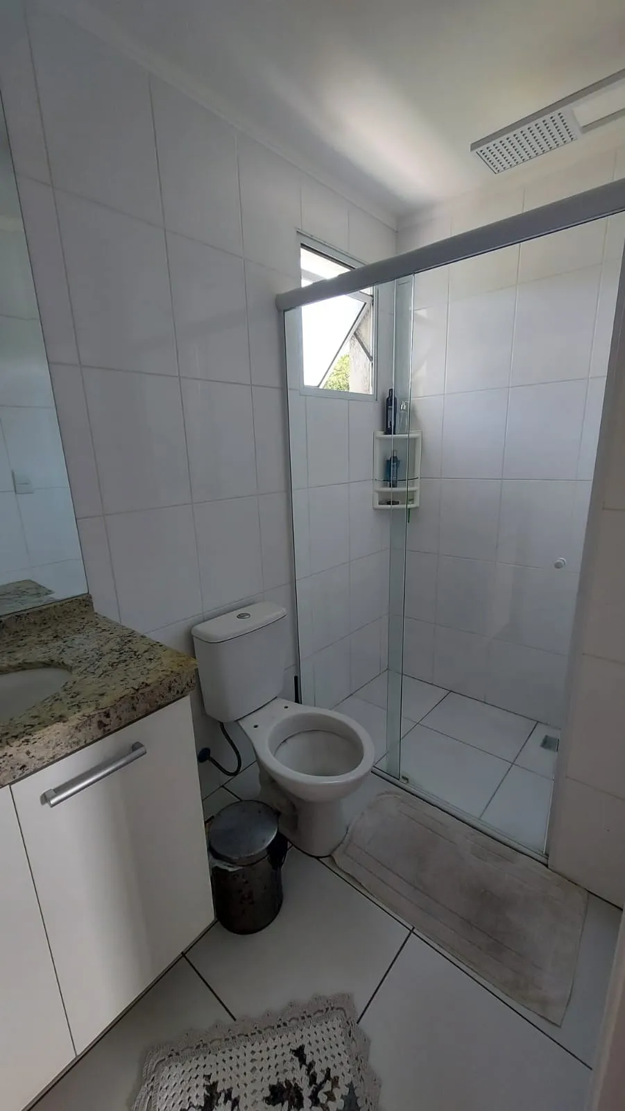 Imagem Excelente Apartamento 2 Dormitórios, 1 Suíte, Varanda e 2 Vagas na Garagem