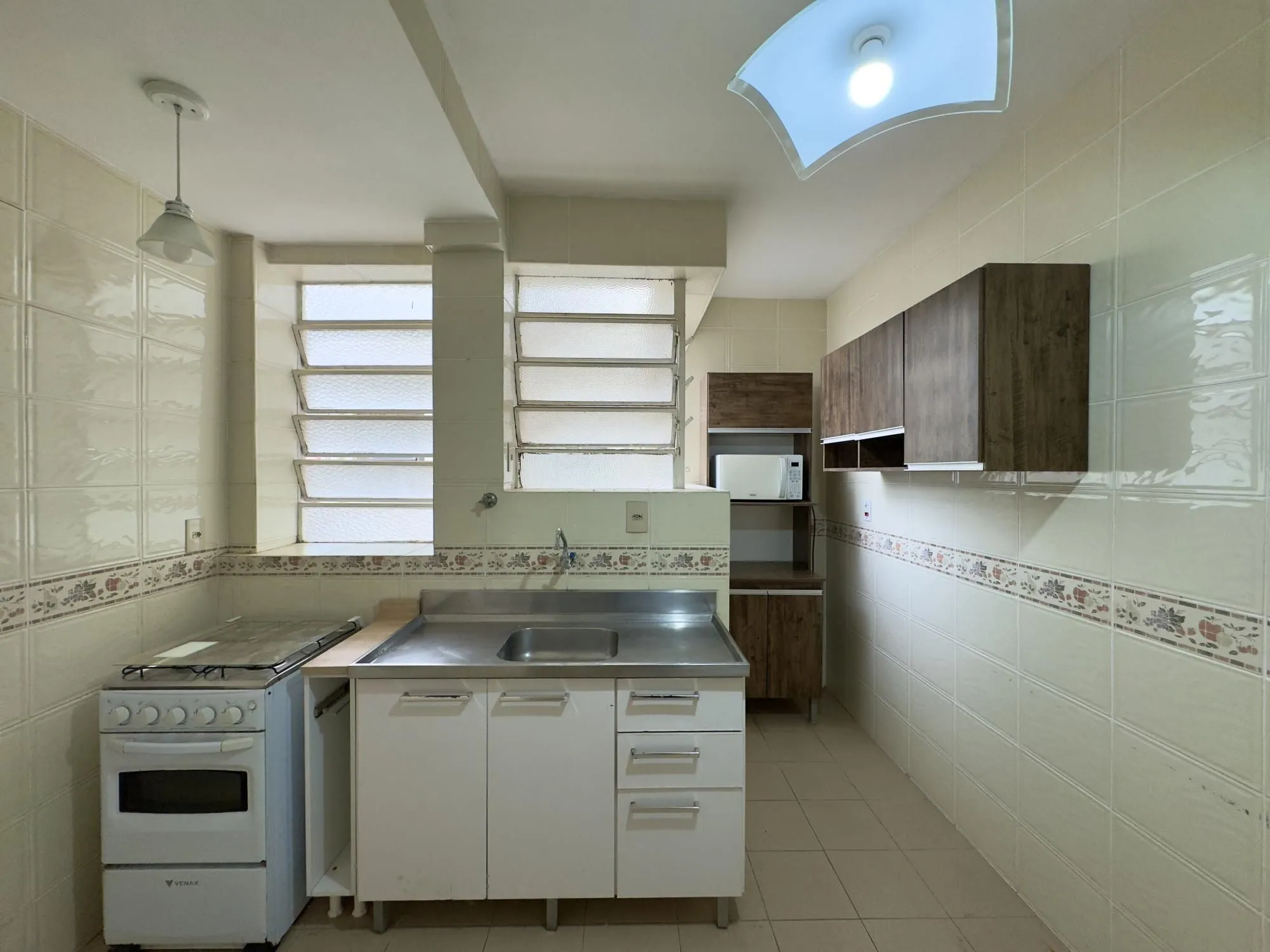 Imagem Apartamento de 2 dormitórios, super amplo e bem iluminado no Centro Histórico