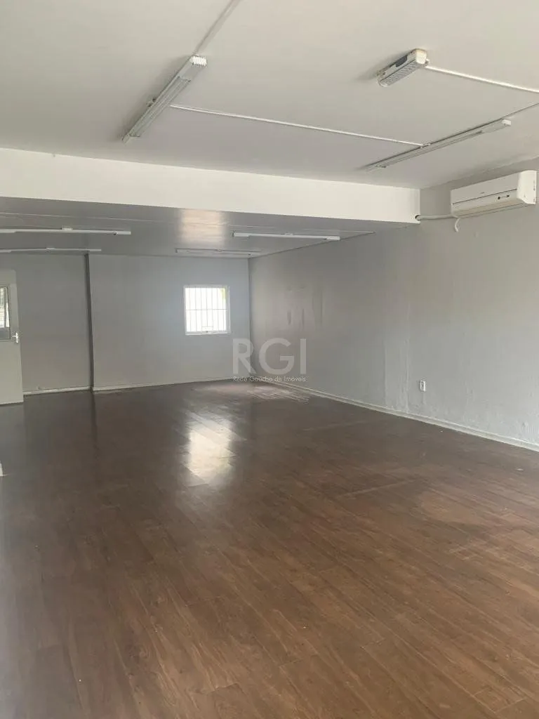 Imagem Casa Comercial com 03 pisos no Bairro Floresta