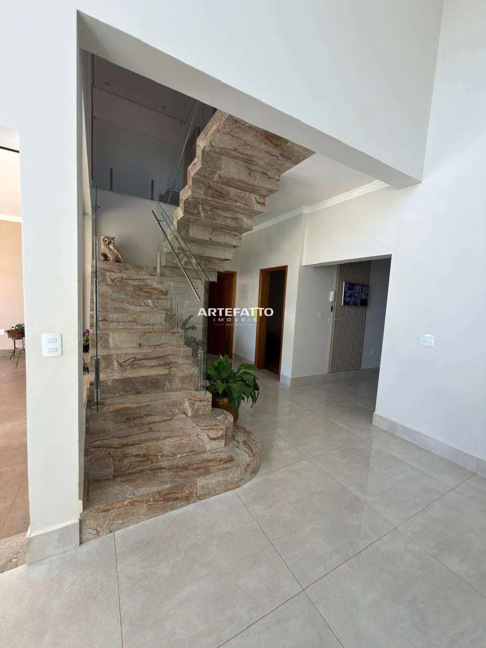 Imagem Sobrado à venda em Franca, Residencial Tellini, com 3 quartos, 208m2