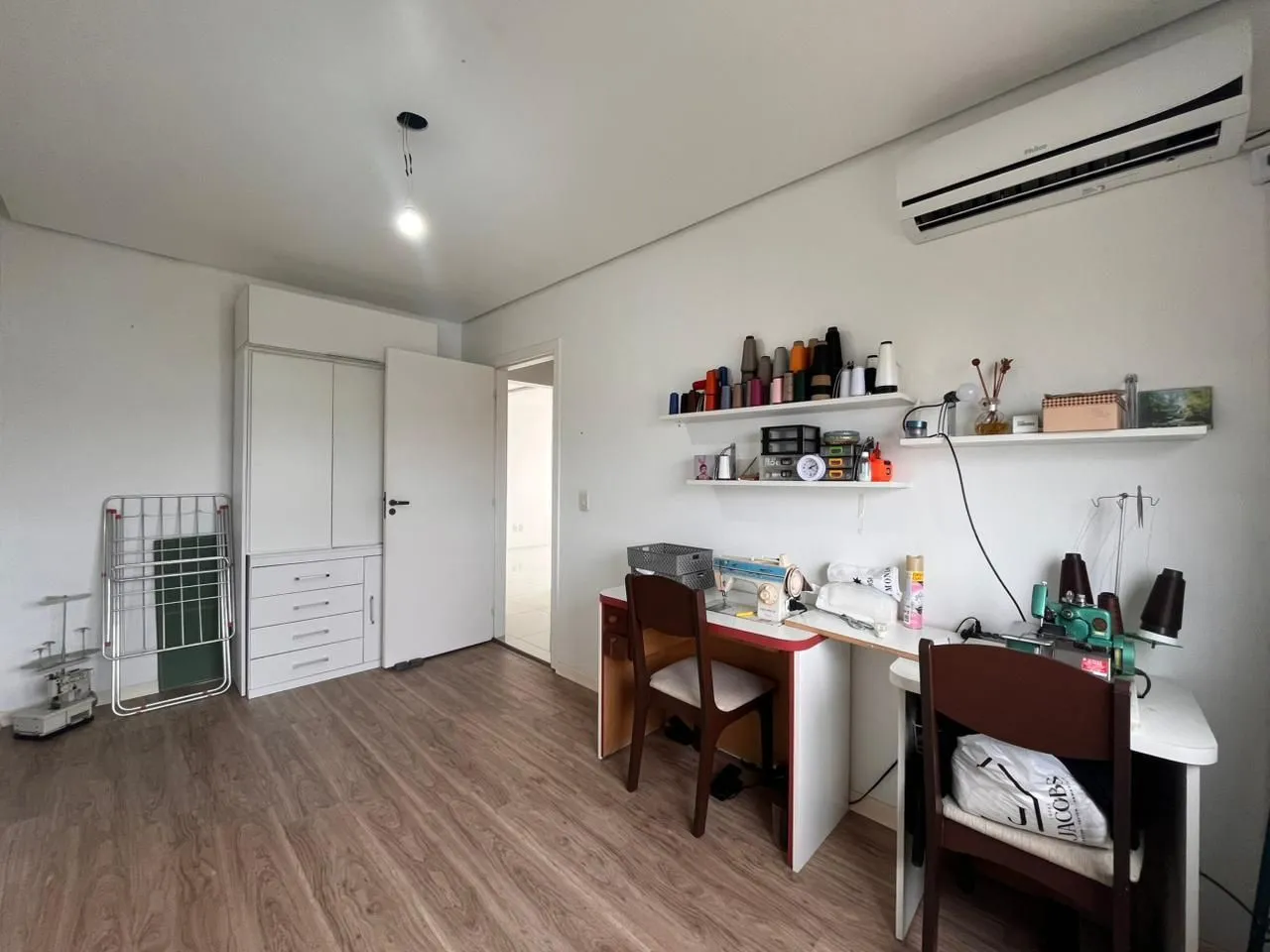 Imagem Excelente apartamento de 2 dormitórios com vaga dupla e depósito