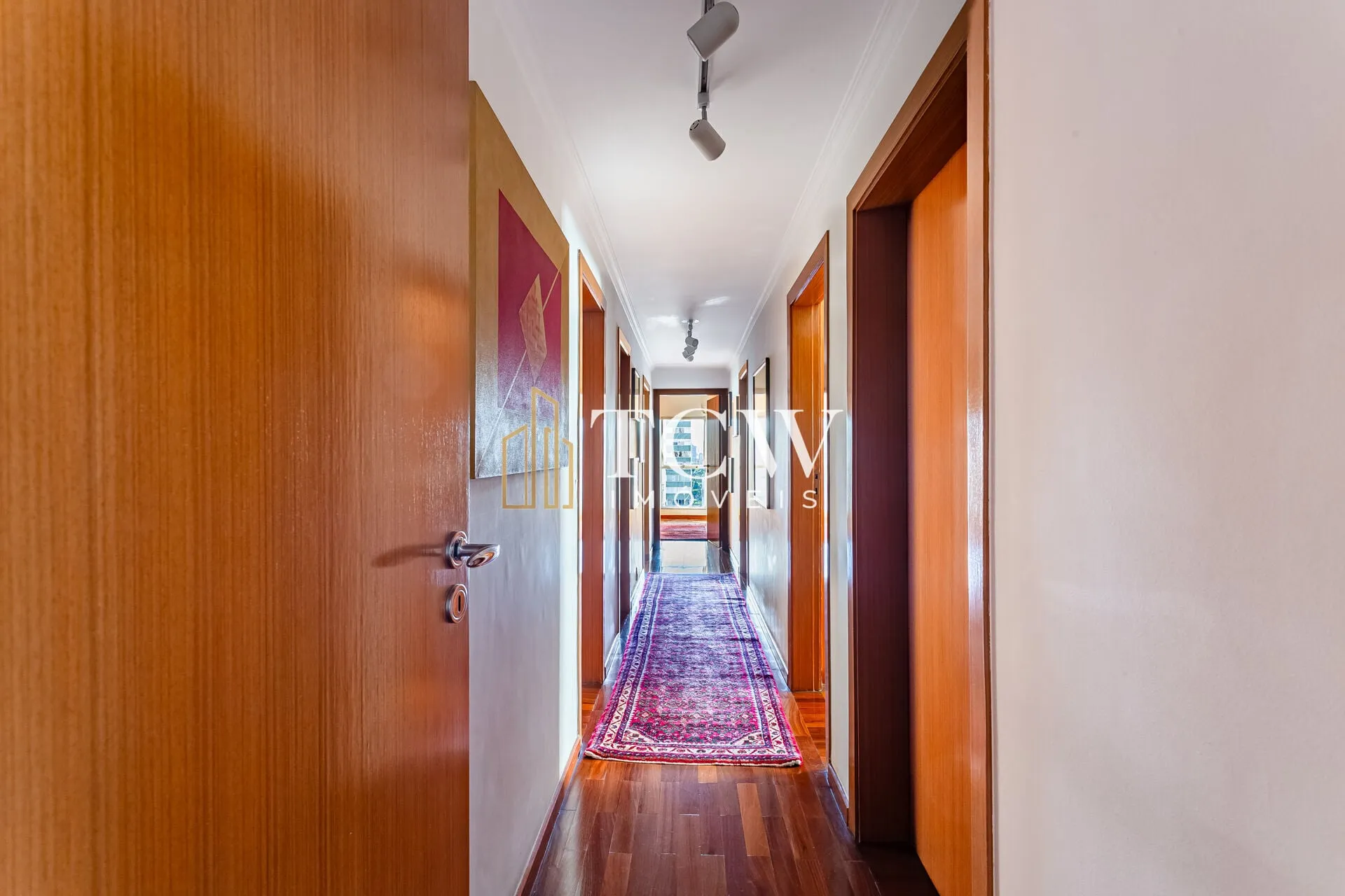 Imagem Apartamento à Venda no Itaim Bibi | 230 m² | 3 Dormitórios | 1 Suíte | 3 Vagas | São Paulo/SP