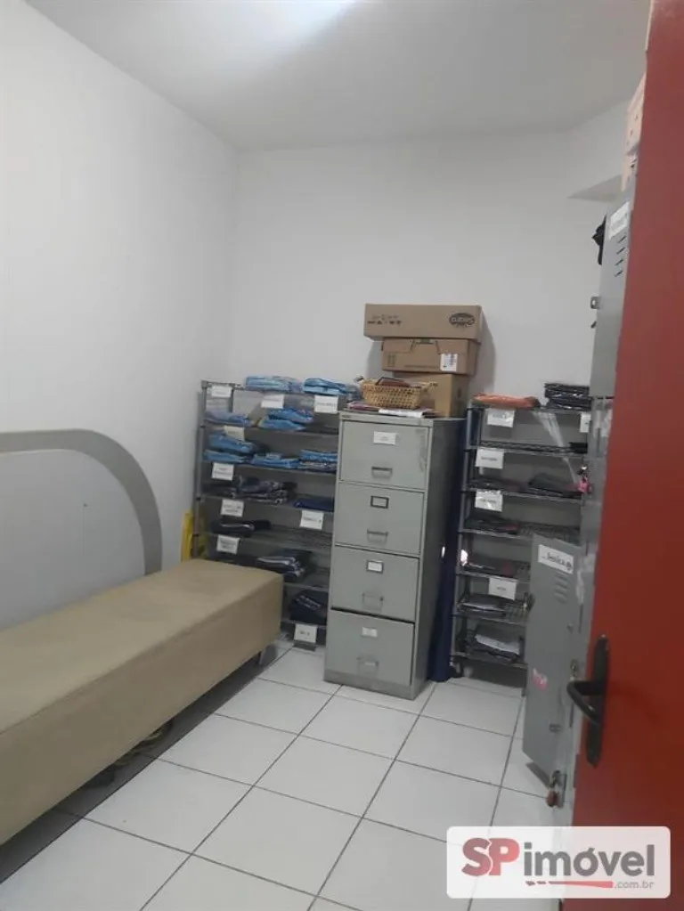 Imagem Locação de Prédio Comercial na Santa Terezinha, Santo André-SP: 2 Banheiros e 360,00 m² de Área.
