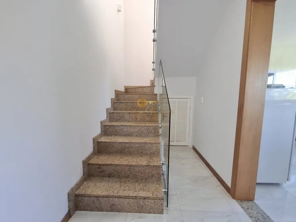 Imagem Casa em Condomínio para Venda em Teresópolis / RJ no bairro Barra do Imbuí