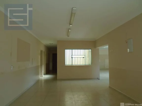 Imagem Salão para alugar por R$ 6.500/mês - Praça Coronel Olímpio Gonçalves dos Reis Centro - Socorro/SP