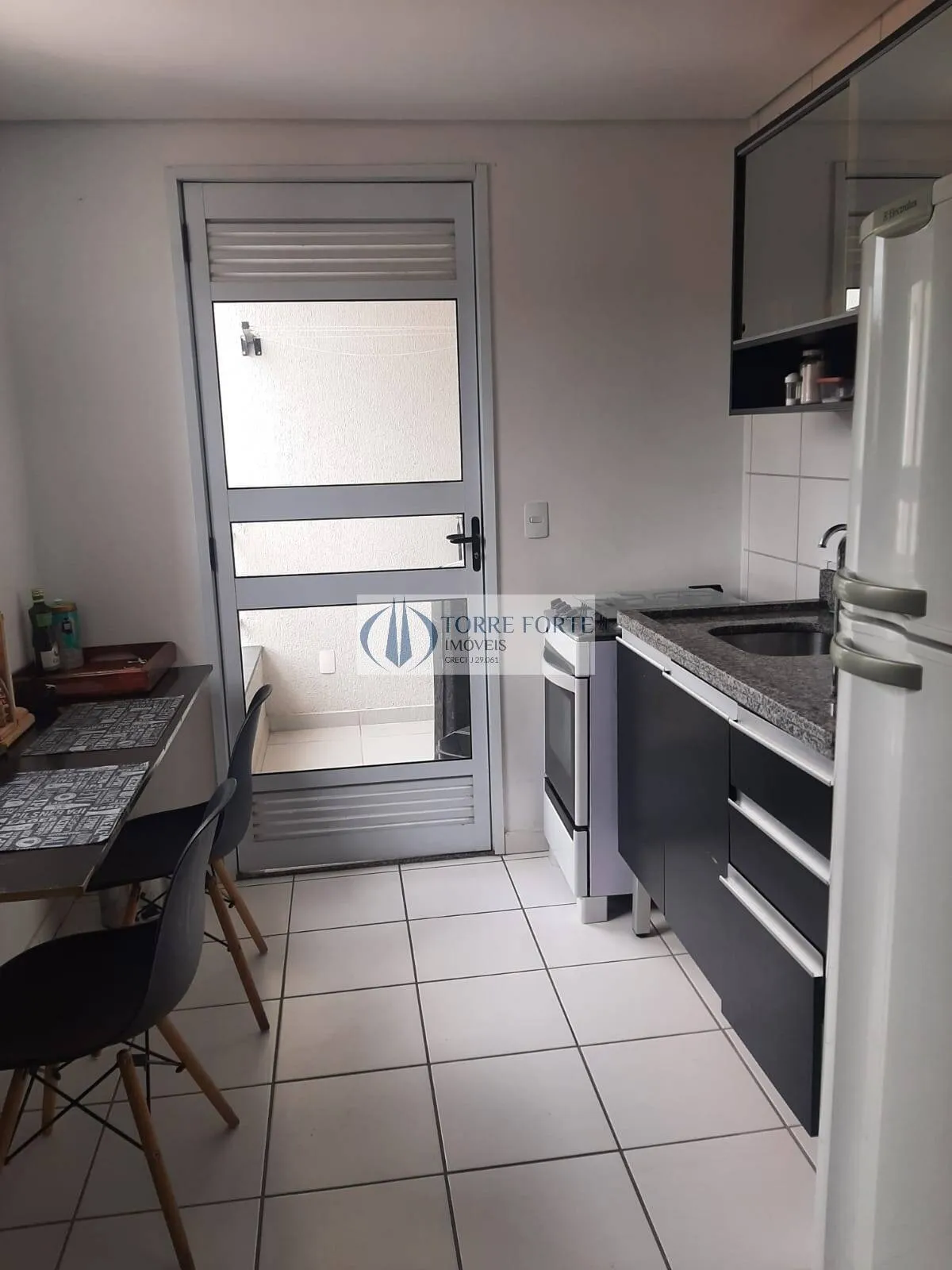 Imagem Apartamento Mobiliado na Vila Granada: 1 Dorm com Vaga e Academia