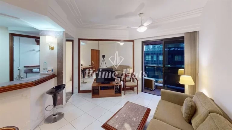 Imagem Flat disponível para locação no Golden Tower Residence no Itaim Bibi, com 40m², 1 dormitório e 1 vaga