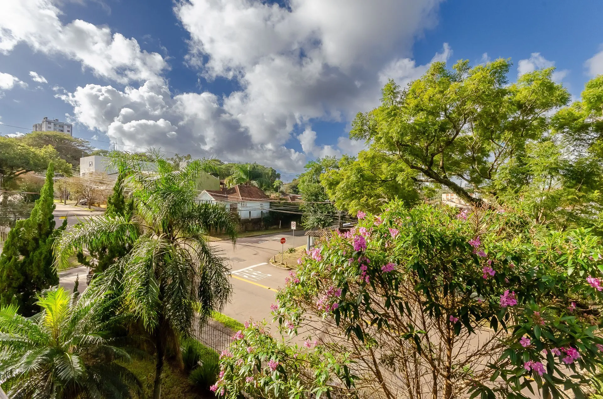 Imagem Maison Des Fleurs Apartamento de 2 dormitórios no Bairro Jardim do Salso