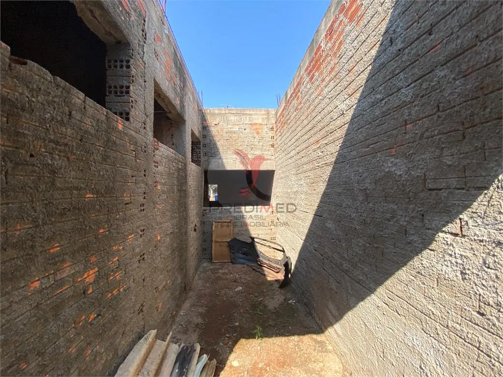 Imagem Prédio Inteiro de 395m² no bairro Jardim Ubirama, em Lençóis Paulista