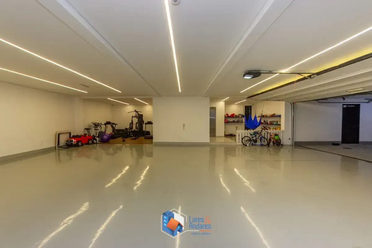Imagem Casa no condomínio Condomínio Reserva 8 para venda com 3 quartos, sendo 3 suítes, 514m²