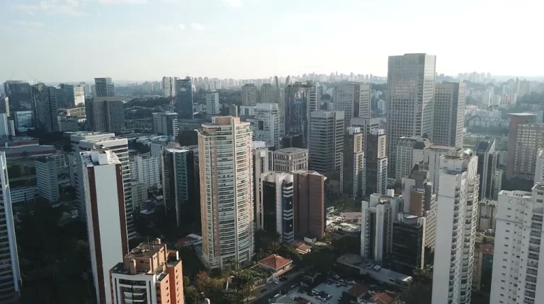 Imagem Apartamento à venda em São Paulo, Cidade Monções, com 3 quartos, 240m2