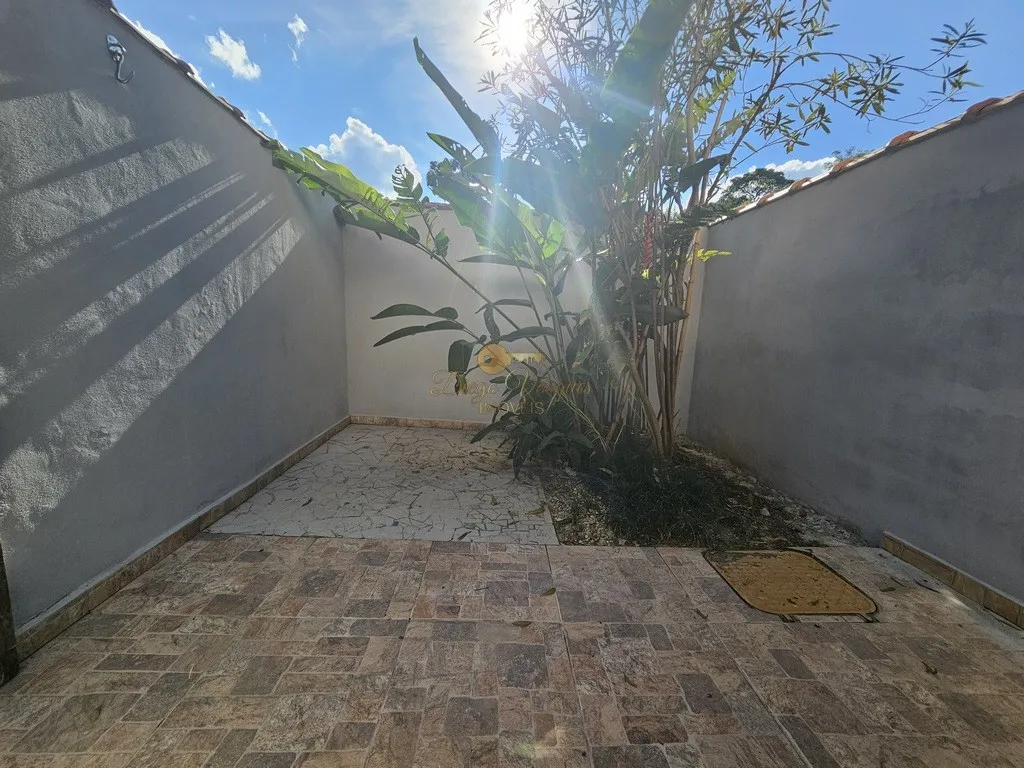 Imagem Casa em Condomínio para Venda em Teresópolis / RJ no bairro Parque do Imbui