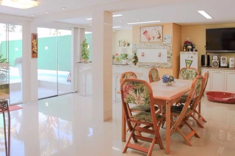 Imagem Casa para Venda - 350m², 3 dormitórios, sendo 1 suites, 4 vagas - Ipanema/ Jardim Verde
