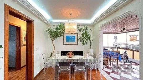 Imagem Apartamento com 3 Dormitórios, Suíte e Sacada e 1 vaga - 115m² - Petrópolis
