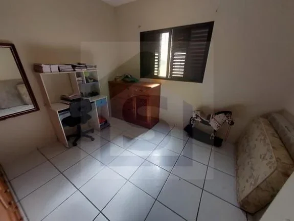 Imagem CA4019 - CASA A VENDA EM BOTUCATU - JARDIM PEABIRU