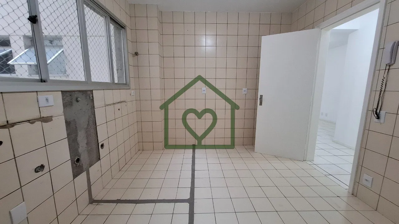 Imagem O mais barato do Condomínio! Oportunidade! Apartamento 3 dormitórios no centro de Florianópolis, ...
