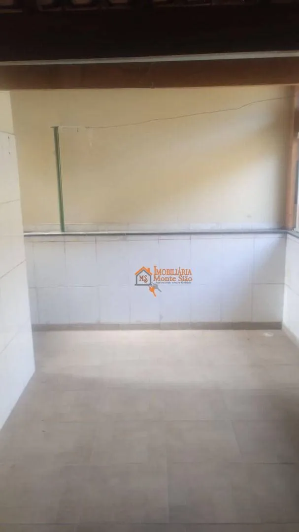 Imagem Sobrado com 3 dormitórios à venda, 300 m² por R$ 600.000,00 - Cidade Soberana - Guarulhos/SP