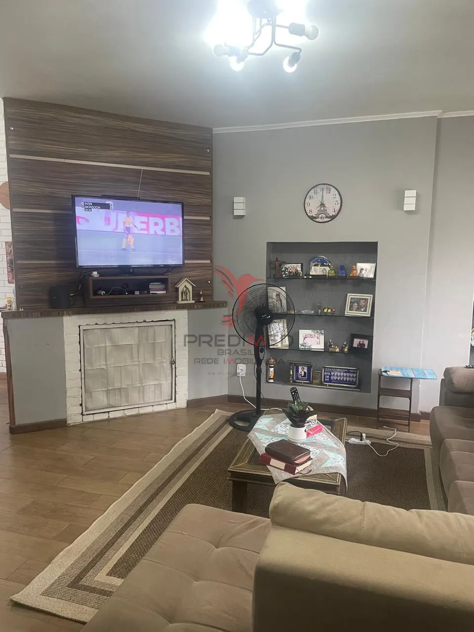 Imagem CASA A UMA QUADRA DA DOM JOAQUIM, pronta para moradia, toda reformada, é só se mudar