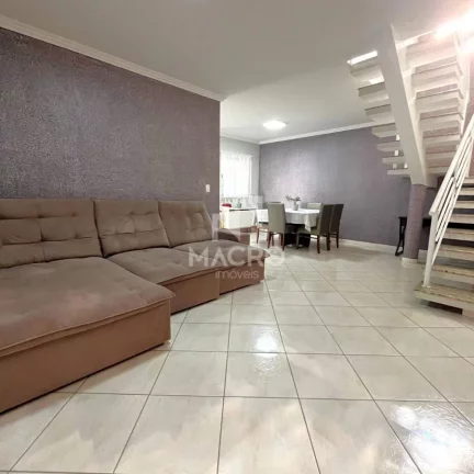 Imagem Sobrado com Piscina | Jaraguá Esquerdo | 3 quartos (1 suíte) | 170m²