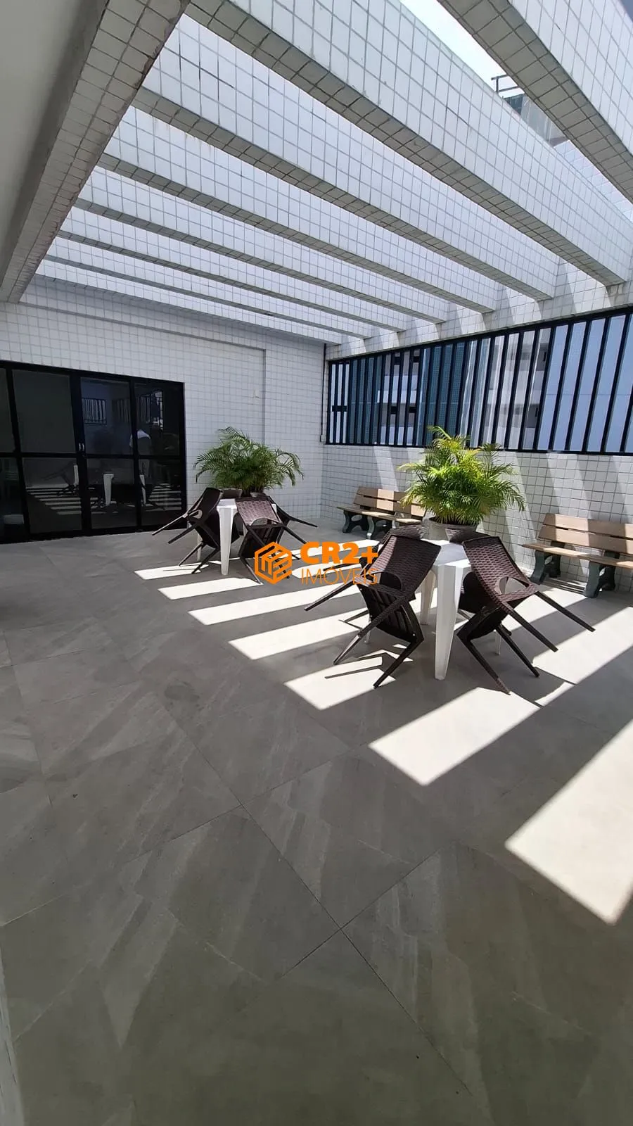 Imagem VENDO FLAT MOBILIADO - EXCELENTE LOCALIZAÇÃO EM BOA VIAGEM Área: 42m²