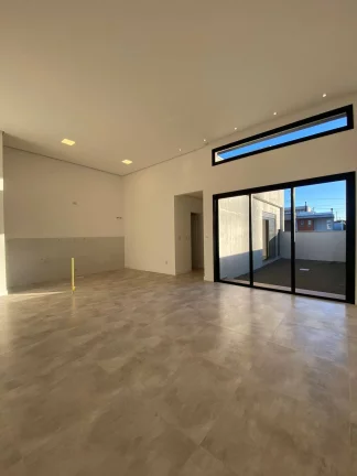 Imagem ESTILO EM ALTO PADRÃO!!! Casa térrea com 2 dormitórios, condomínio fechado