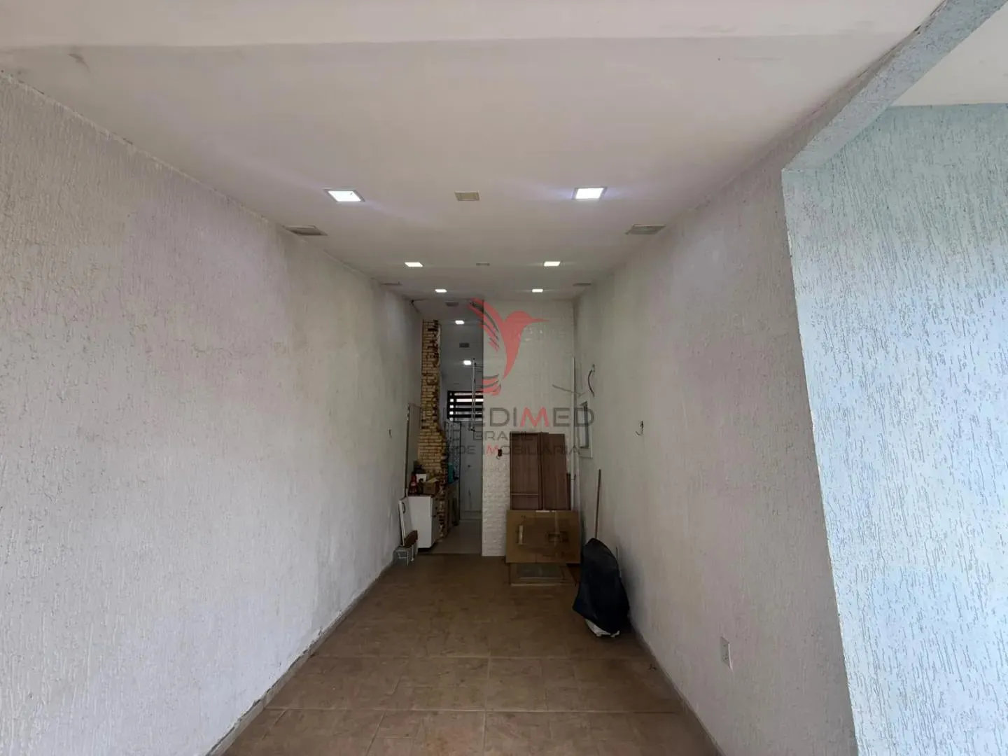 Imagem CASA Á VENDA EM CONDOMÍNIO POR R$ 300.000