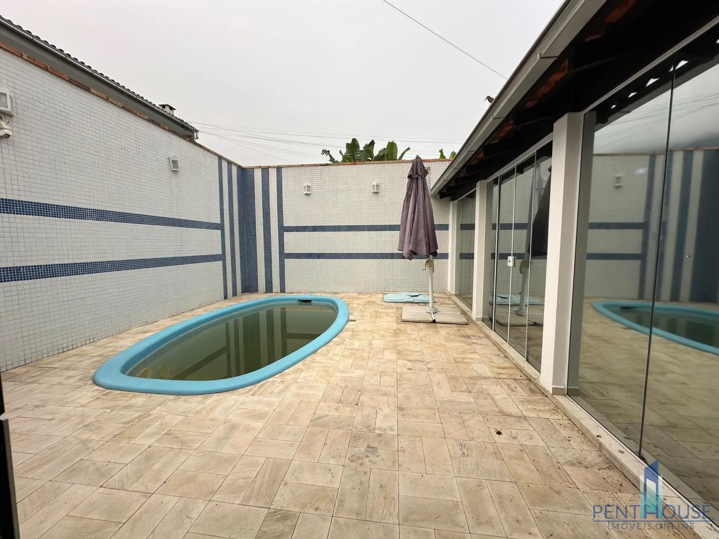 Imagem Casa para Venda em Jaraguá do Sul, Vila Nova, 4 dormitórios, 1 suíte, 3 banheiros, 1 vaga