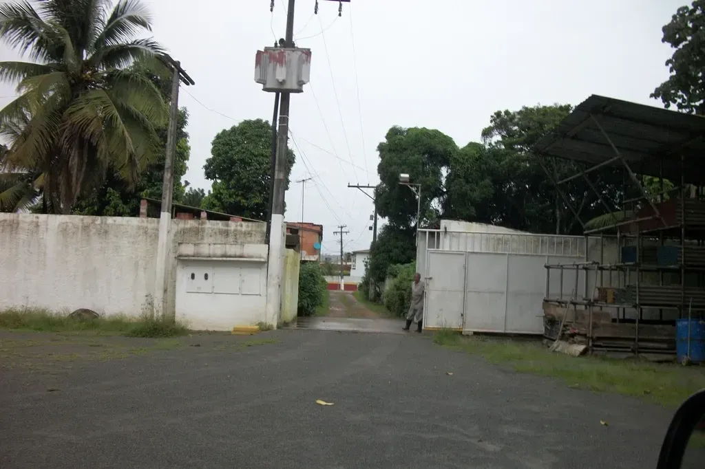 Imagem Galpão à Venda, 550 m² em Luís Eduardo Magalhães - Simões Filho