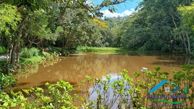 Imagem Elegante Casa em Condomínio em Santo Antônio Pinhal!