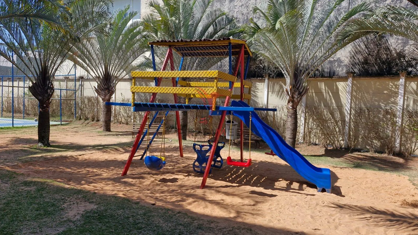 Imagem APARTAMENTO COM MUITOS COMERCIOS PROXIMO, no Bairro Dois Córregos, Piracicaba