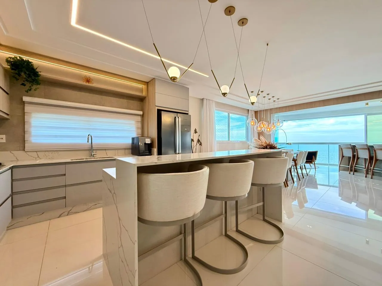 Imagem Apartamento com vista para o mar à venda com 200m2 por R$ 9.300.000,00
