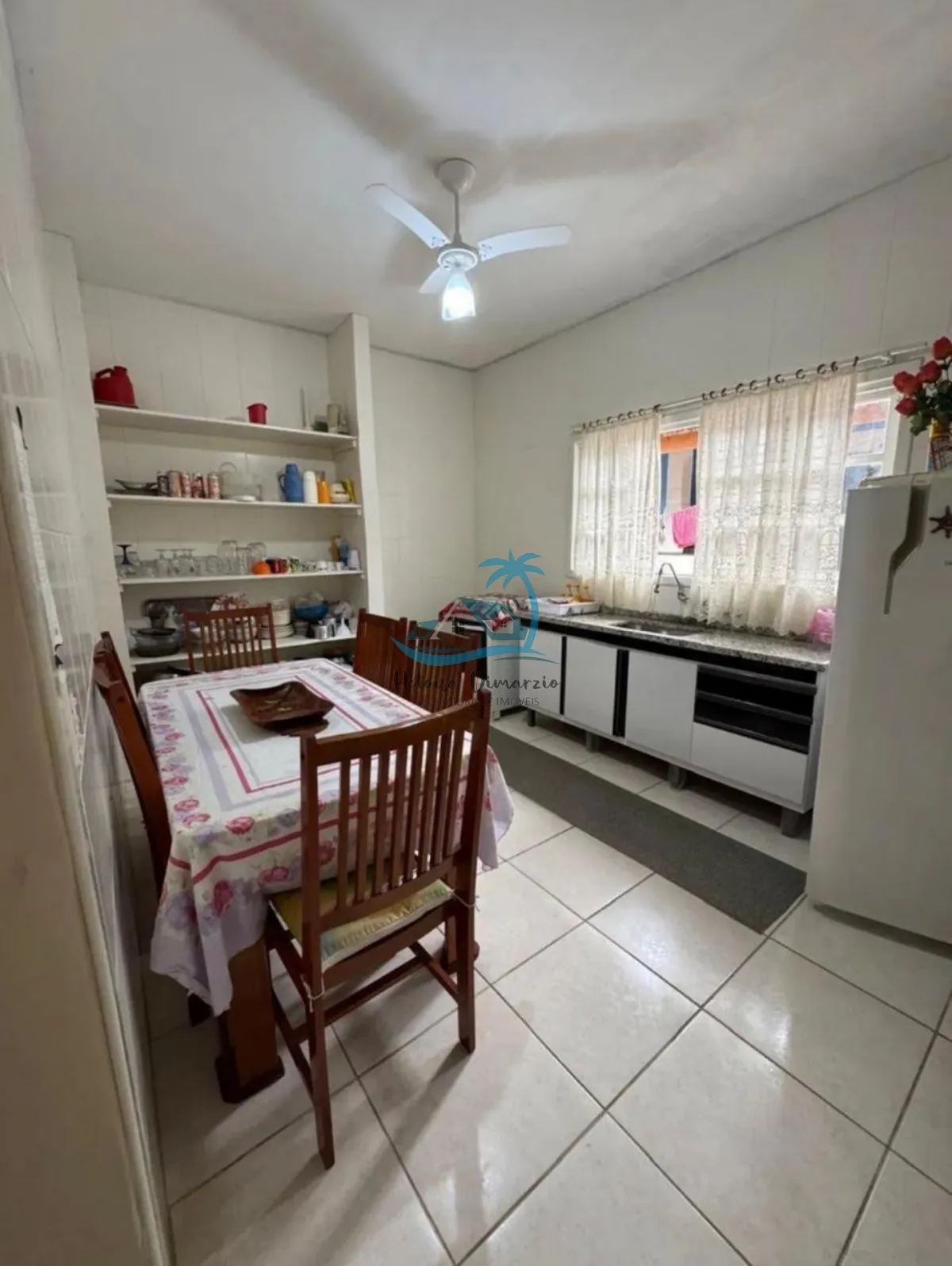 Imagem Casa com 4 dormitórios a venda em Ubatuba no Perequê-Açu - 300 metros da orla.