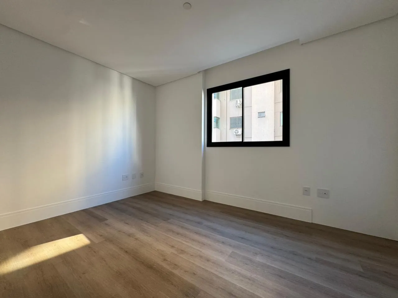 Imagem Apartamento à venda com 185m2 por R$ 2.998.000,00