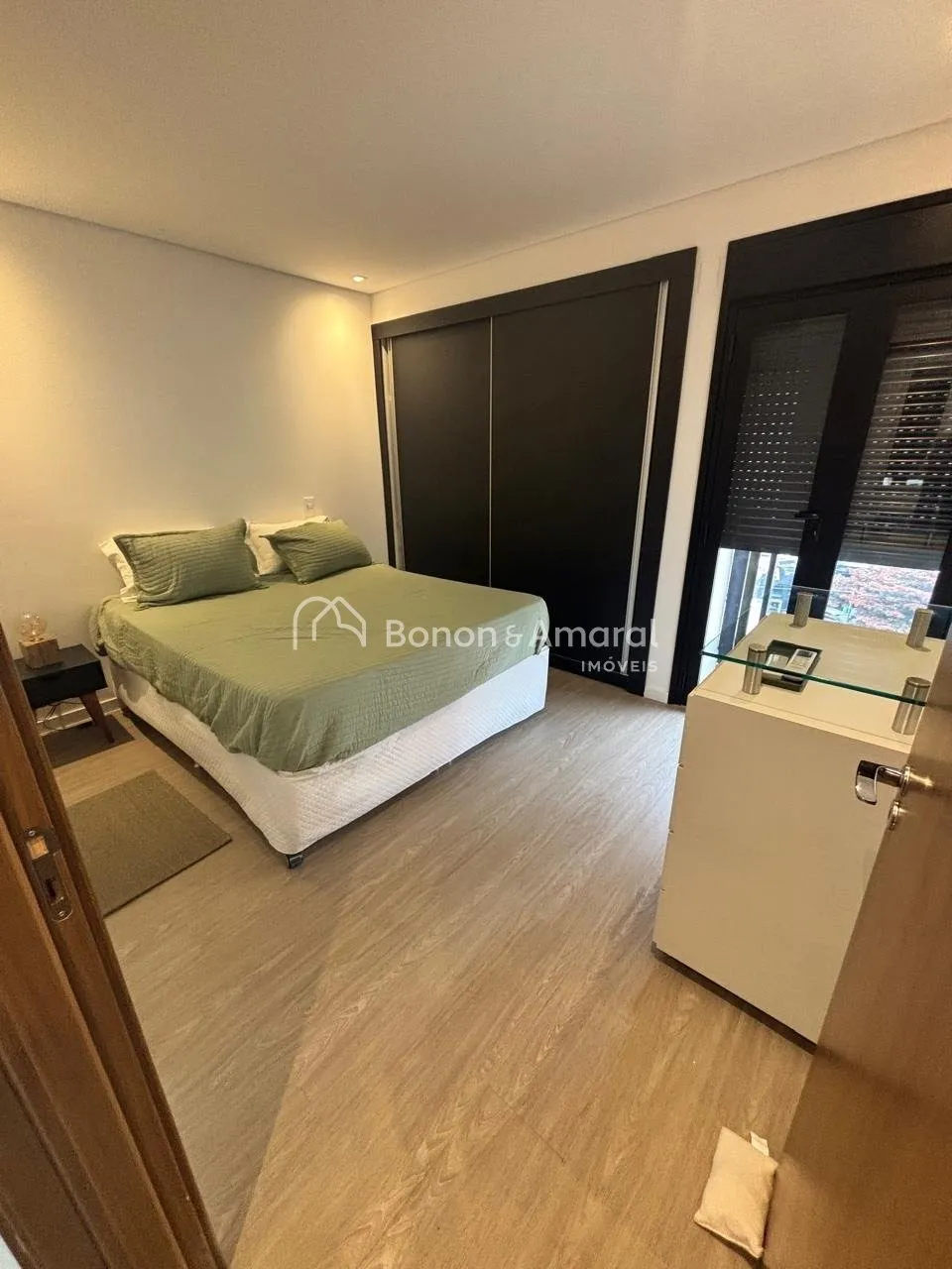 Imagem Apartamento mobiliado para locação no bairro Cambuí, em Campinas/SP