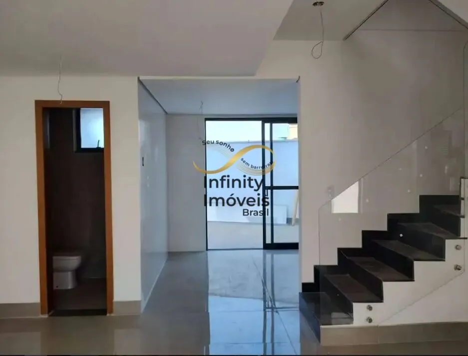 Imagem Casa à venda no bairro Caiçaras - Belo Horizonte/MG